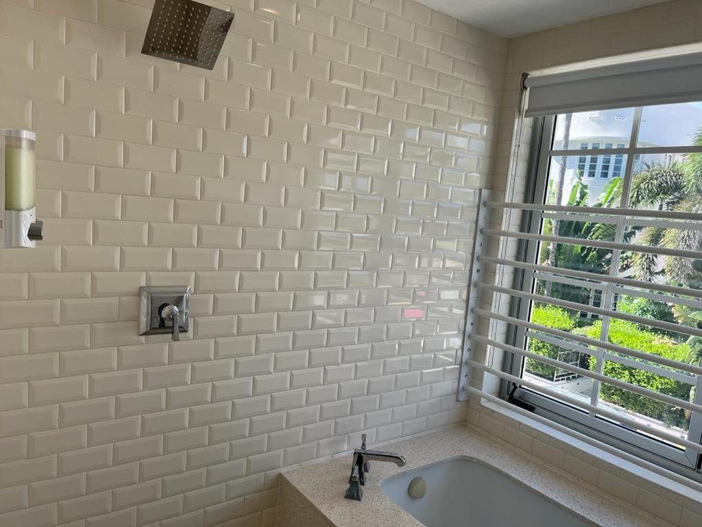 Direct Ocean View - Luxurious Condo In South Beach Маямі-Біч Екстер'єр фото